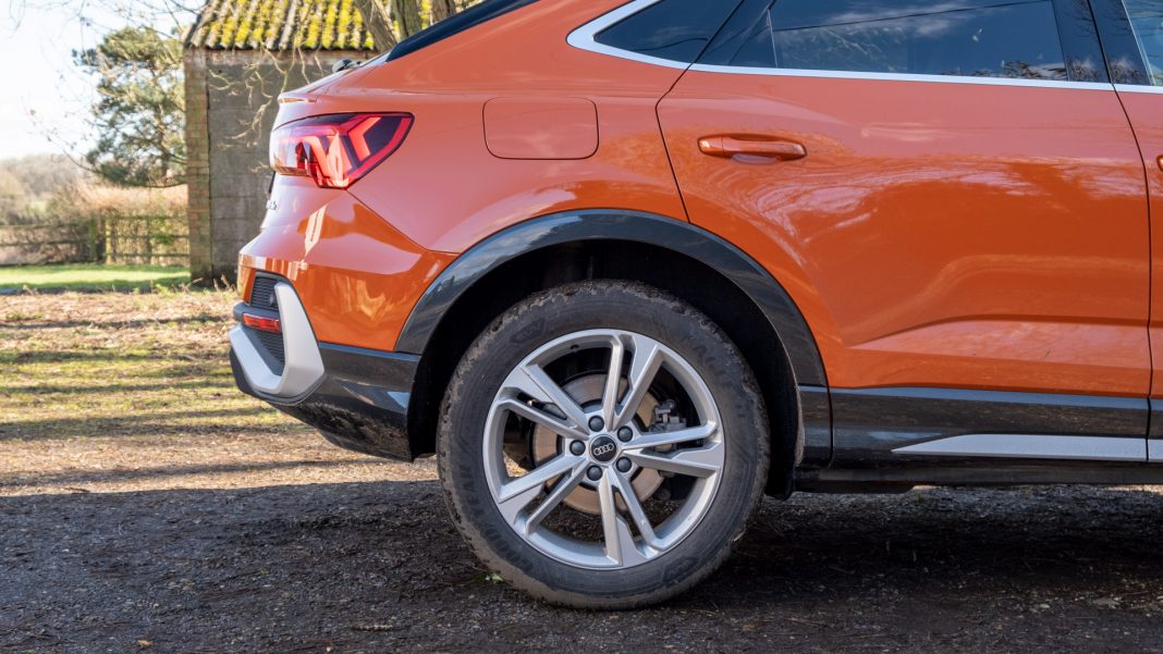 Audi Q3 TFSI e wheel design