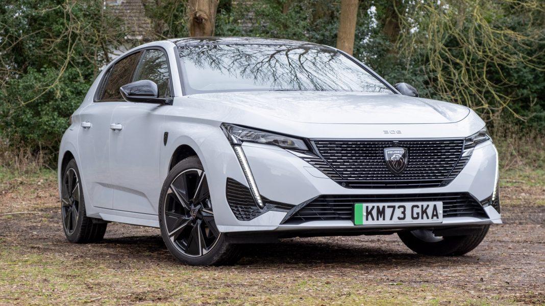 Peugeot e-308