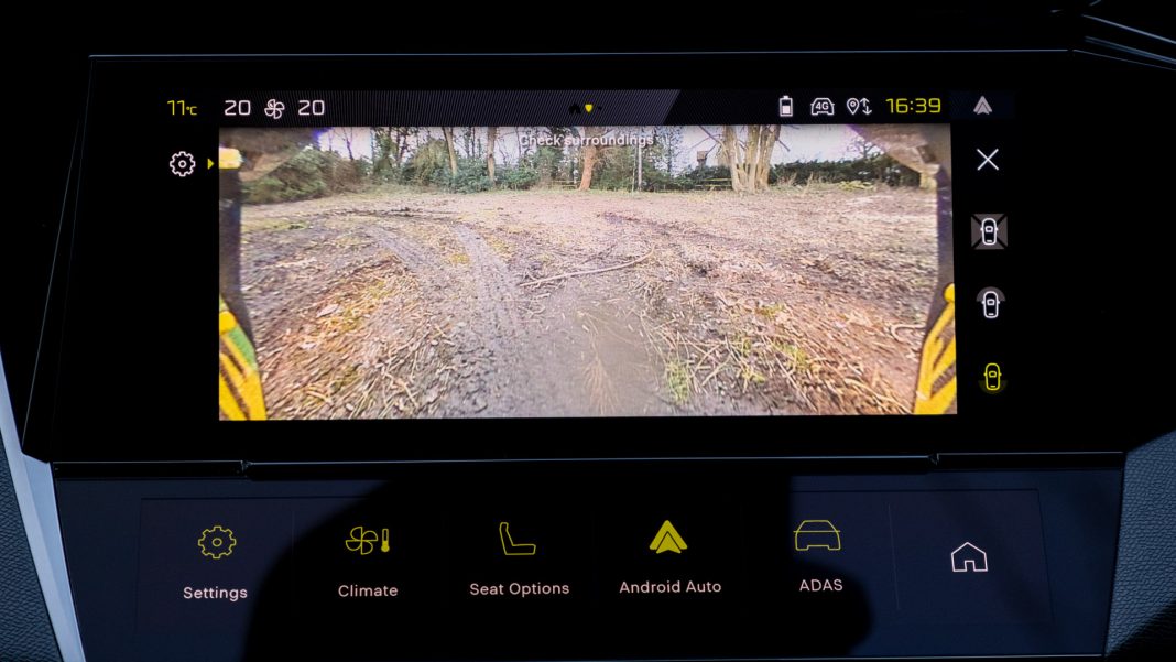 Peugeot e-308 cameras