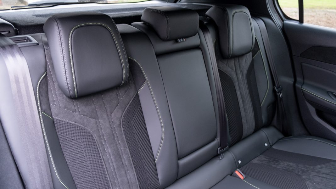 Peugeot e-308 rear seats