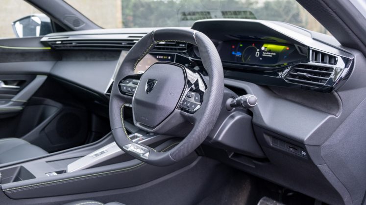 Peugeot e-308 steering wheel