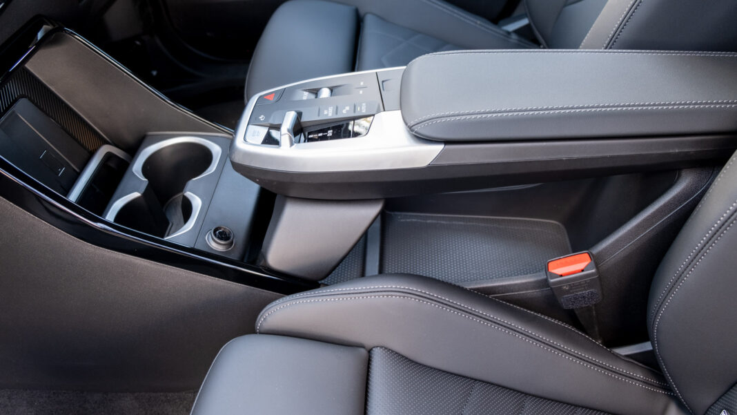 BMW iX2 centre console