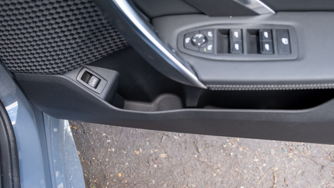 BMW iX2 front door compartment