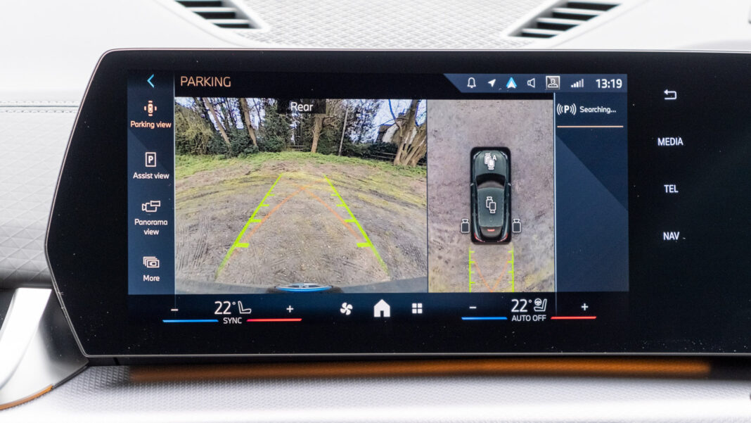 BMW iX2 rearview camera