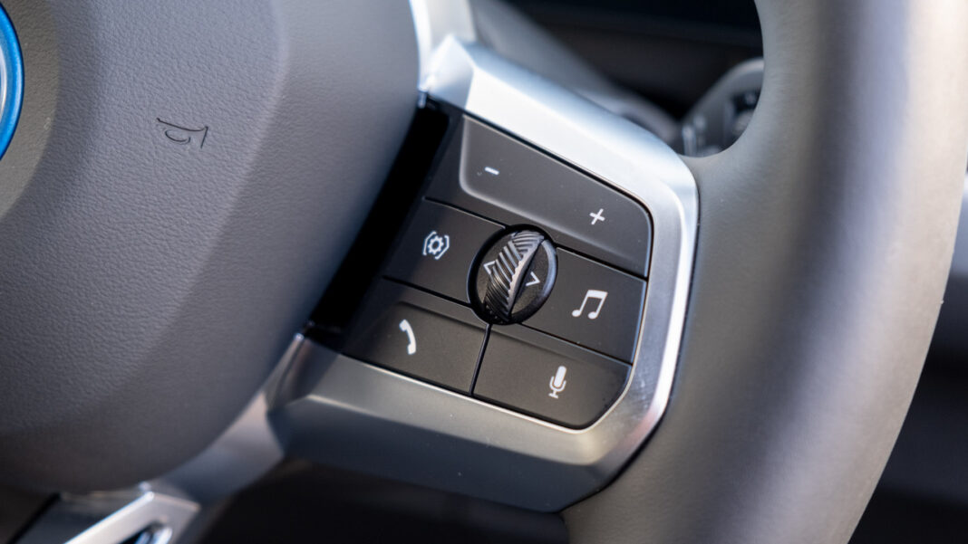 BMW iX2 steering buttons