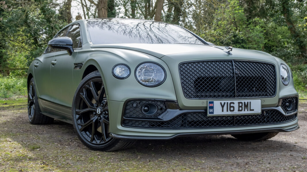 Bentley Flying Spur Hybrid S