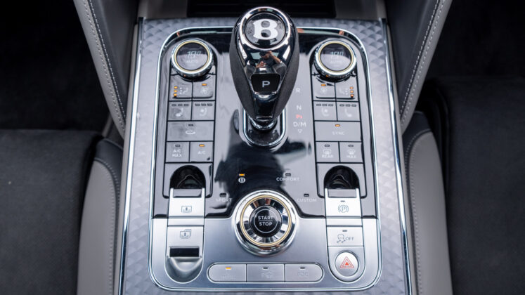 Bentley Flying Spur Hybrid buttons close up