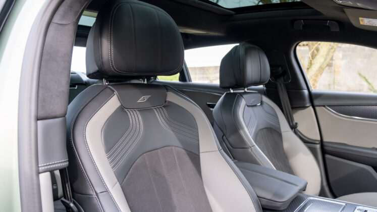 Bentley Flying Spur Hybrid front seats