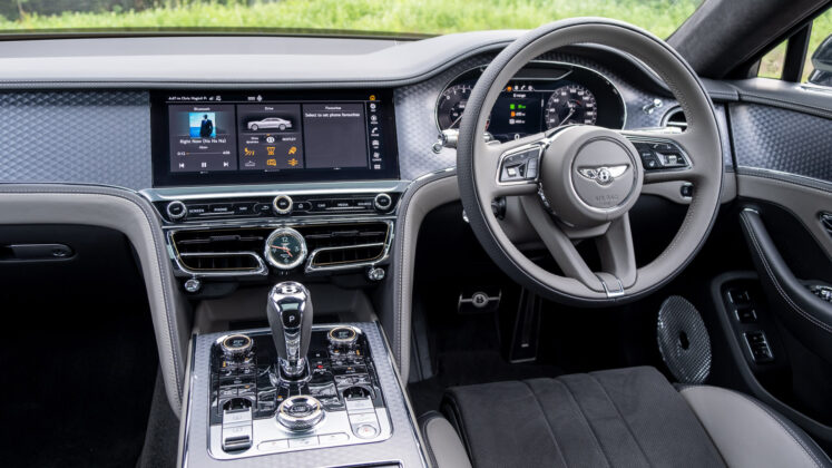Bentley Flying Spur Hybrid interior