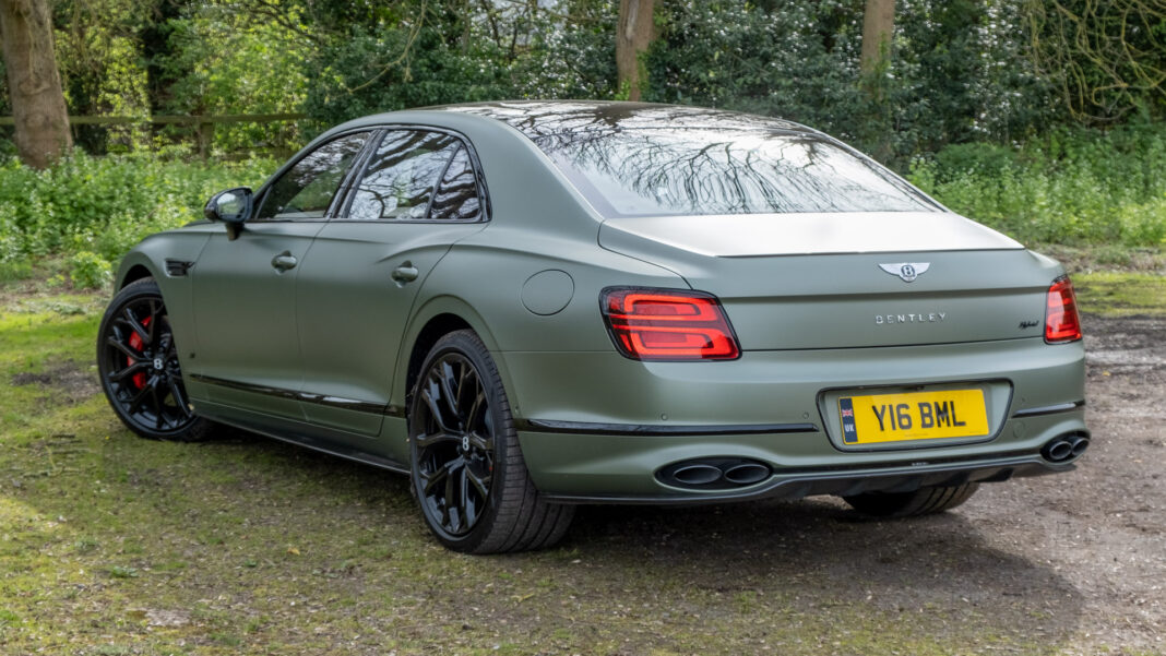 Bentley Flying Spur Hybrid rear