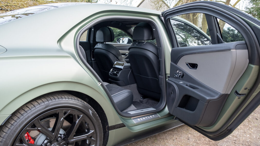 Bentley Flying Spur Hybrid rear door opening