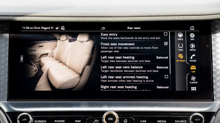 Bentley Flying Spur Hybrid rear seat settings