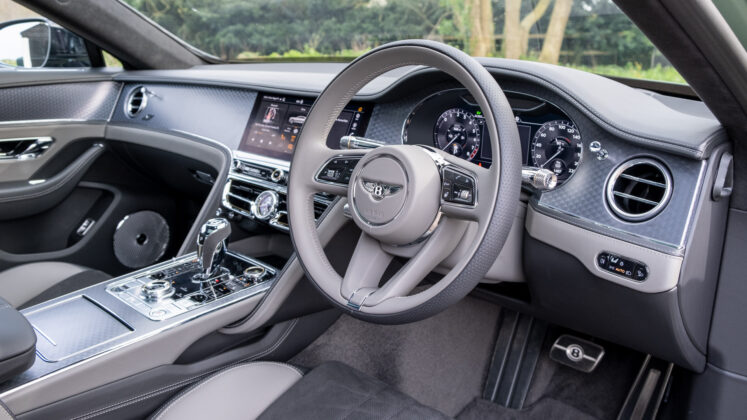 Bentley Flying Spur Hybrid steering wheel