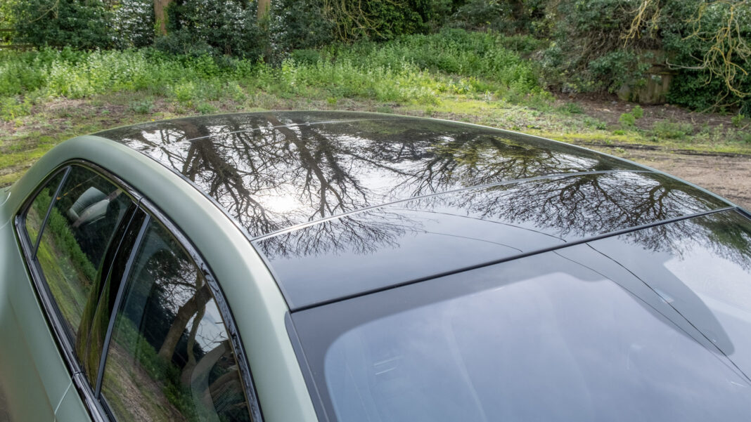 Bentley Flying Spur Hybrid sunroof