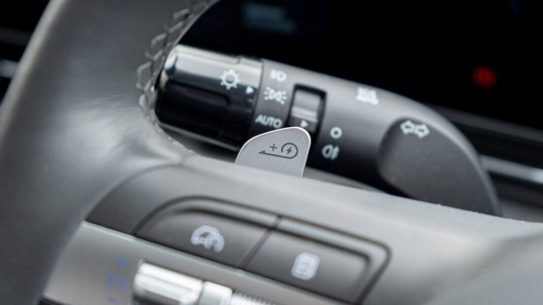 Hyundai Kona flappy paddles