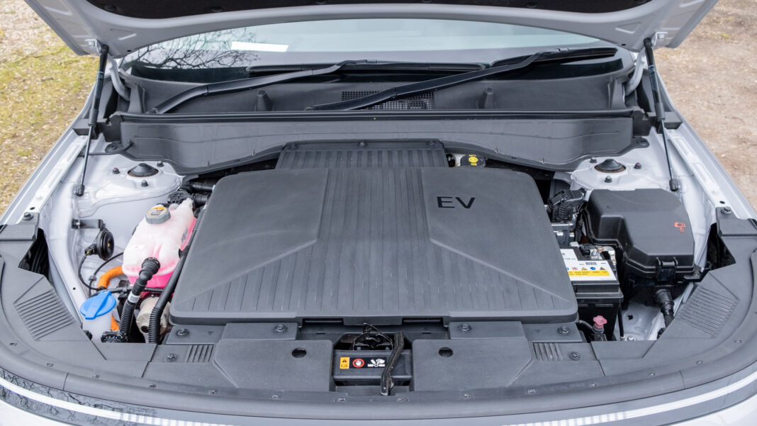 Hyundai Kona frunk design