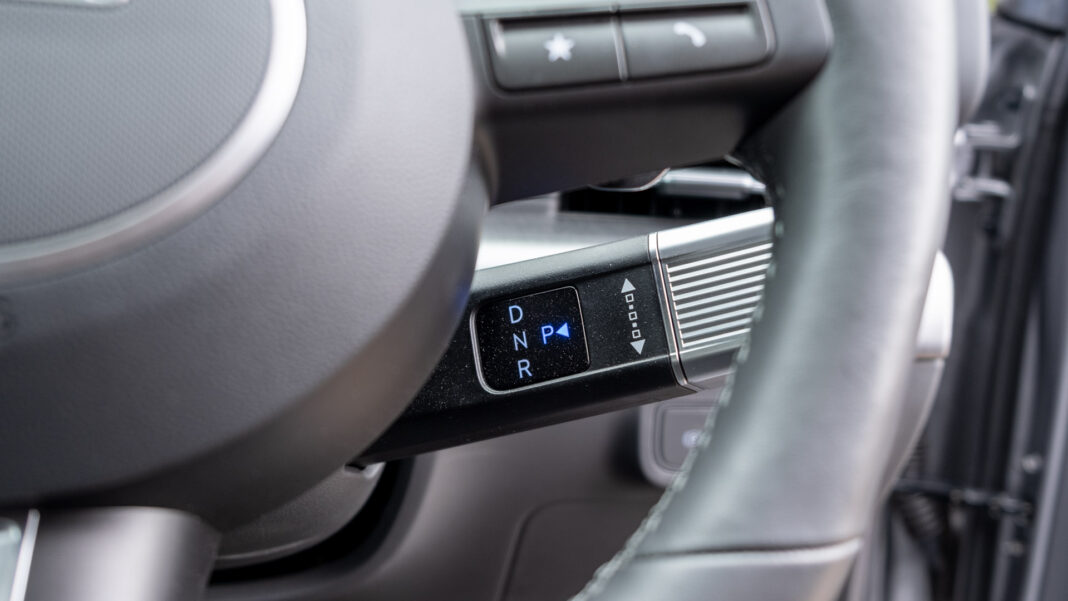 Hyundai Kona gear selector