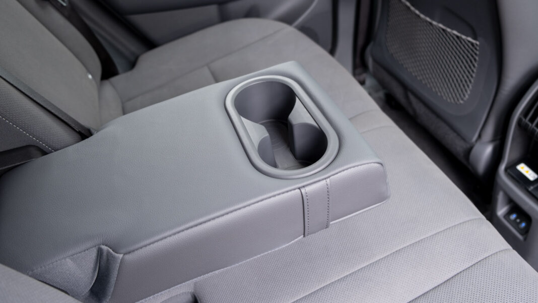 Hyundai Kona rear cupholders