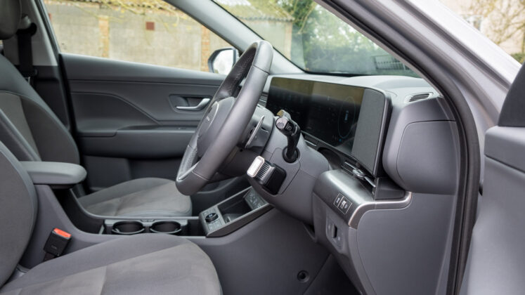 Hyundai Kona steering column