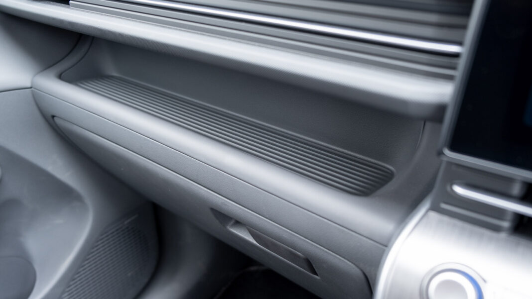 Hyundai Kona storage space area