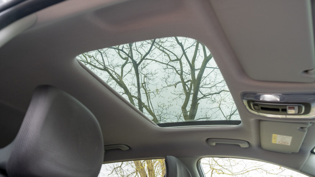 Hyundai Kona sunshade