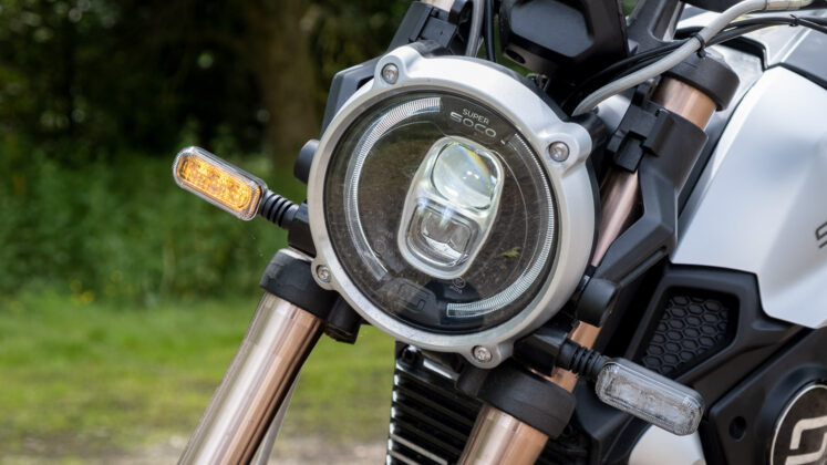 Vmoto Super Soco TC Max lights