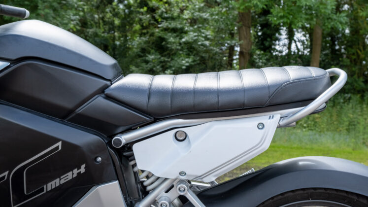 Vmoto Super Soco TC Max seat