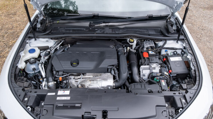 Peugeot 508 engine