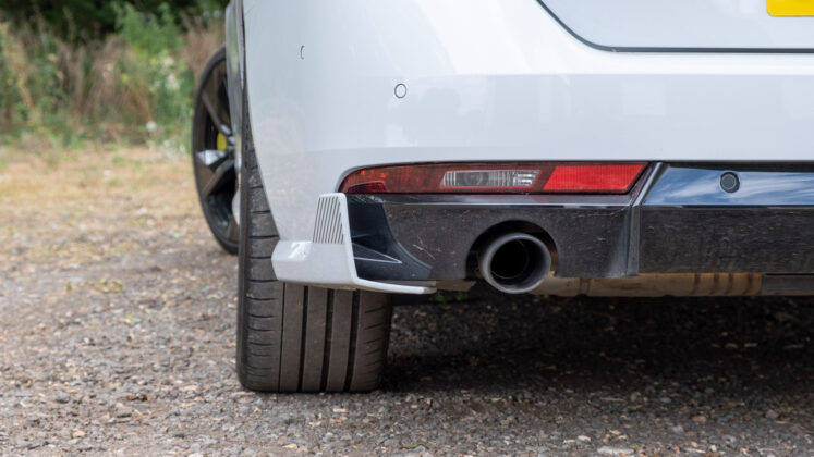 Peugeot 508 exhaust