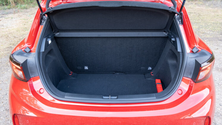 MG3 Hybrid+ boot space