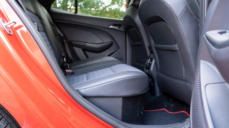 MG3 Hybrid+ rear seats