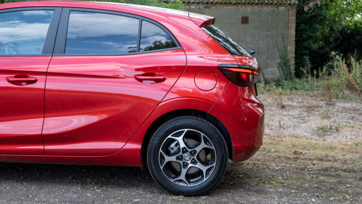 MG3 Hybrid+ rear wheels