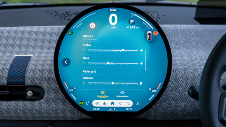 Mini Cooper Electric EQ settings