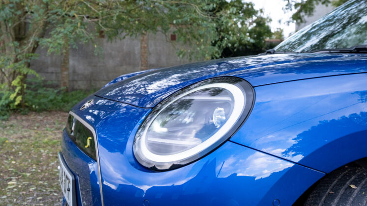 Mini Cooper Electric headlight design