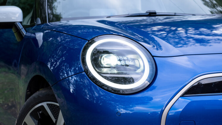 Mini Cooper Electric headlights