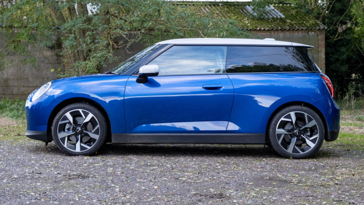 Mini Cooper Electric side