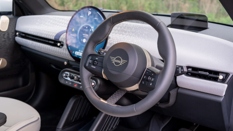 Mini Cooper Electric steering wheel