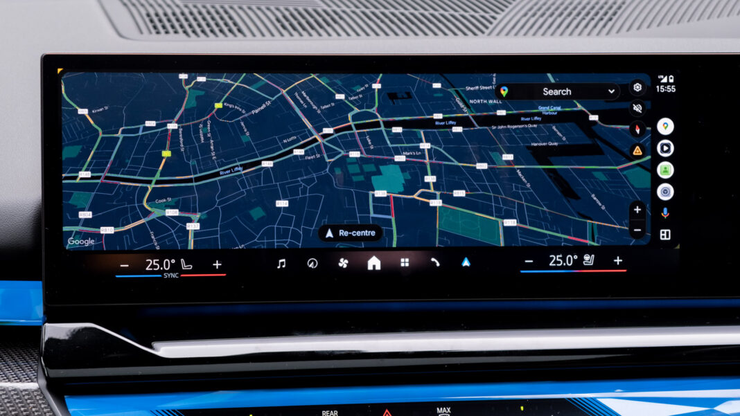 BMW i5 Touring Android Auto