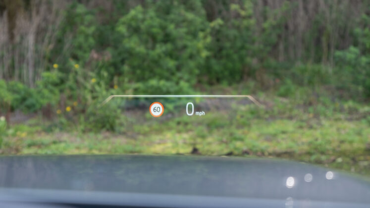 BMW i5 Touring HUD