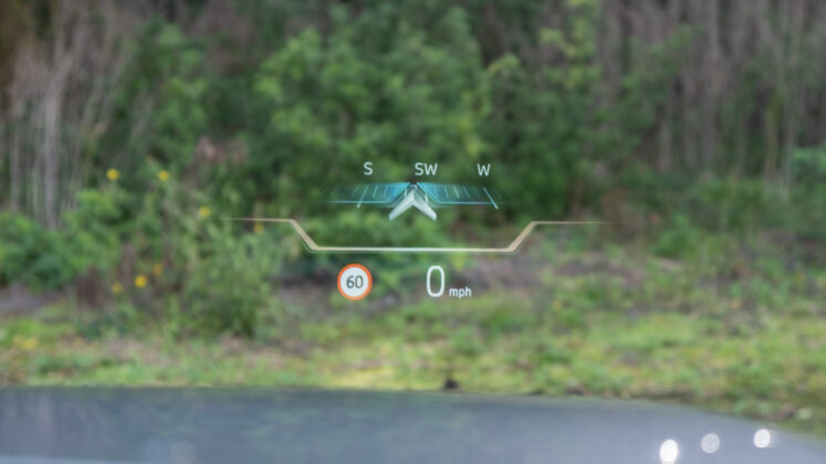 BMW i5 Touring Head Up Display