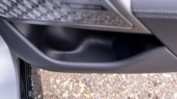 BMW i5 Touring rear door compartment